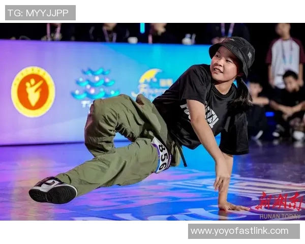 重庆街舞队在全国街舞意识排名中创下新高引领潮流风向标